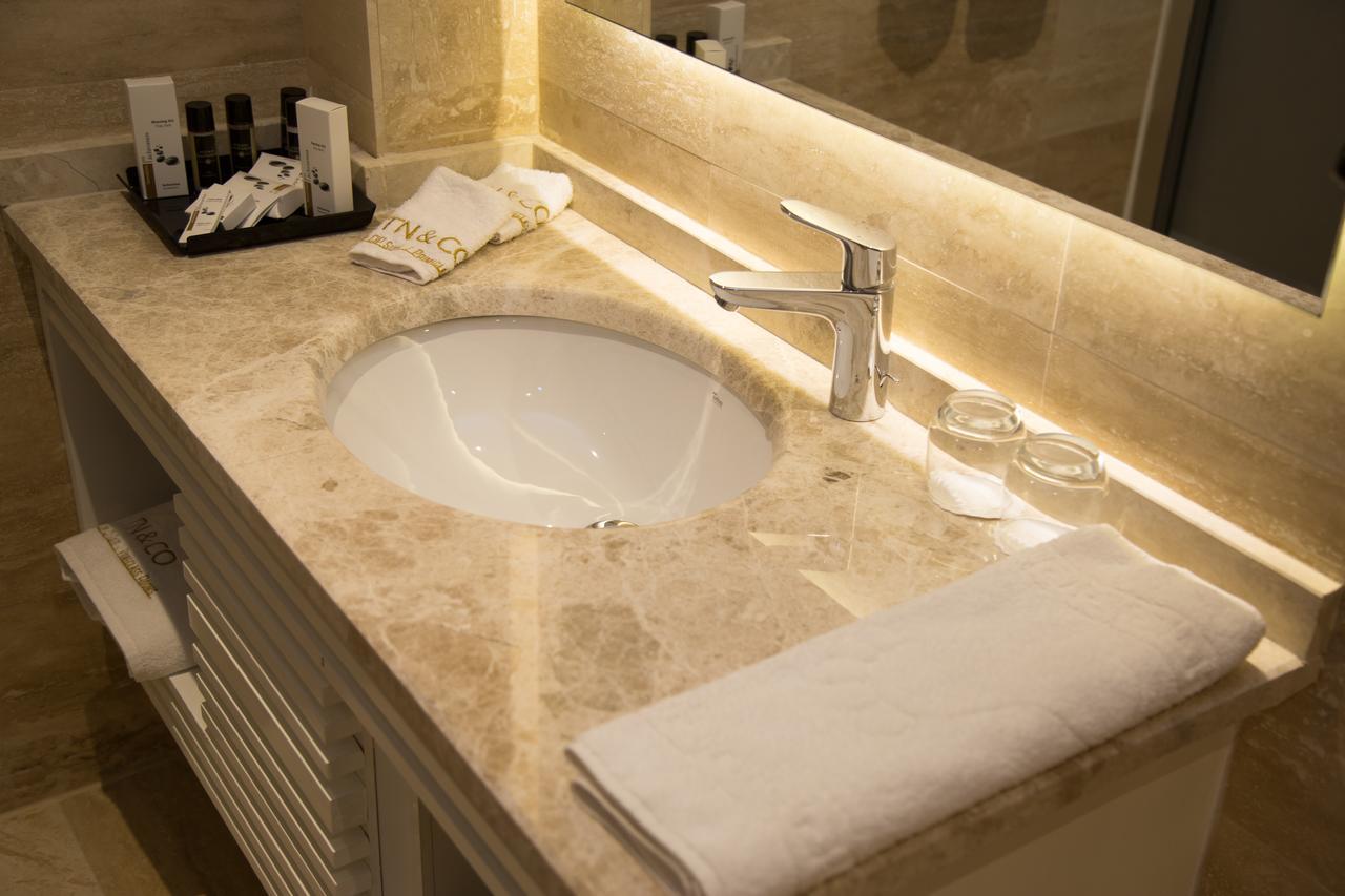 Tn&Co Exclusive Cip Suites And Primeclass Rooms (Adults Only) Мугла Экстерьер фото